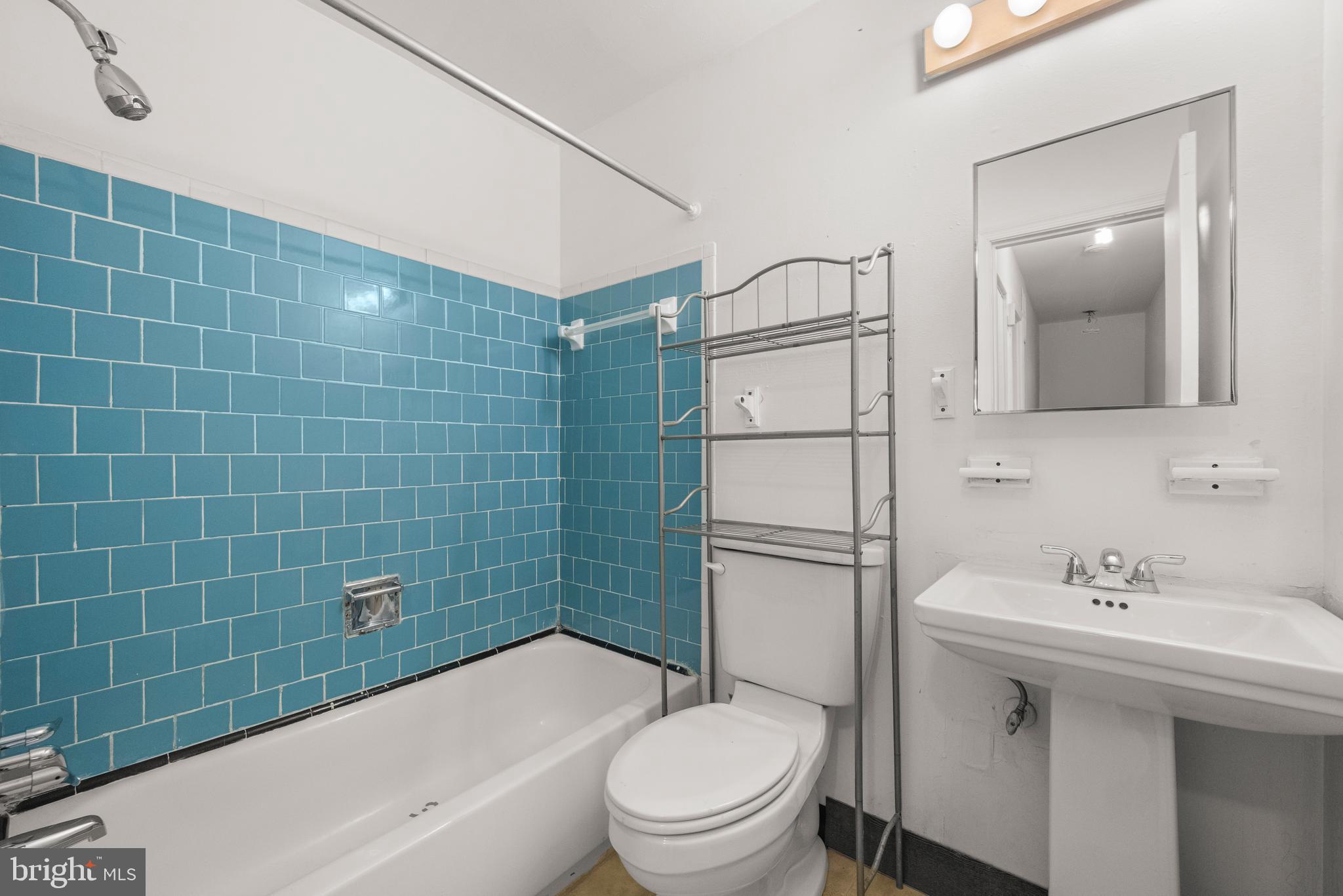 7241 MILLCREST TERRACE 4-3