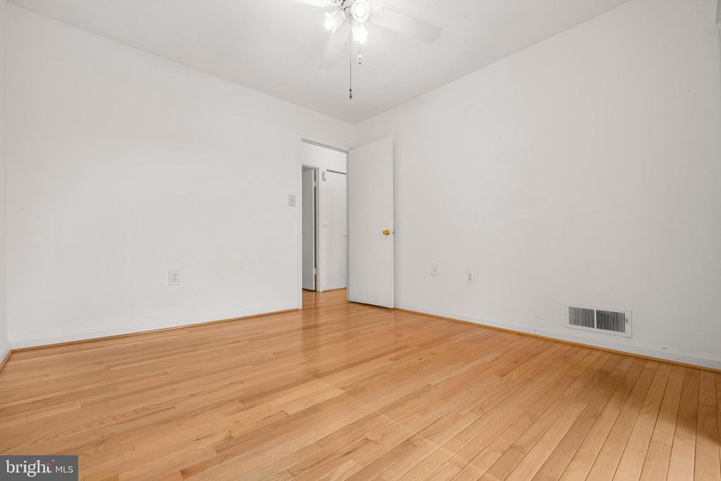 7241 MILLCREST TERRACE 4-3