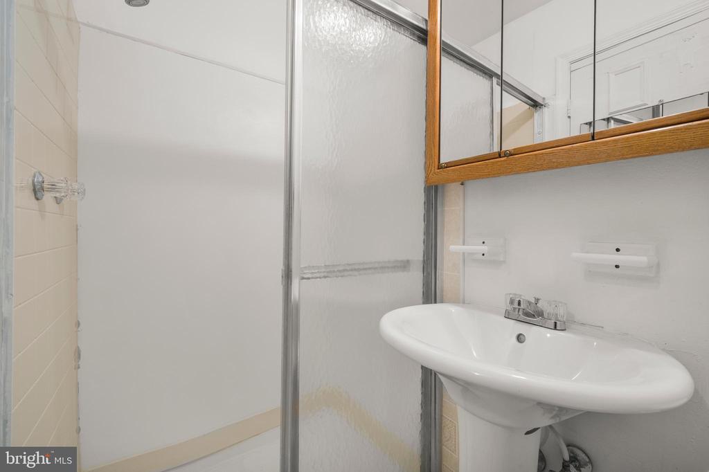 7241 MILLCREST TERRACE 4-3