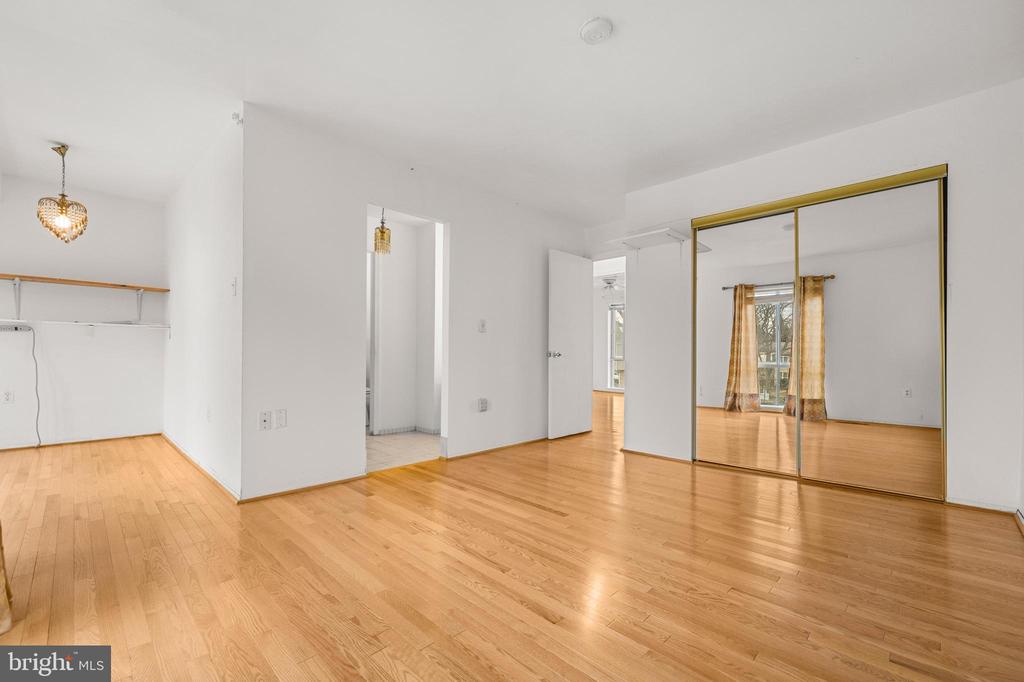 7241 MILLCREST TERRACE 4-3