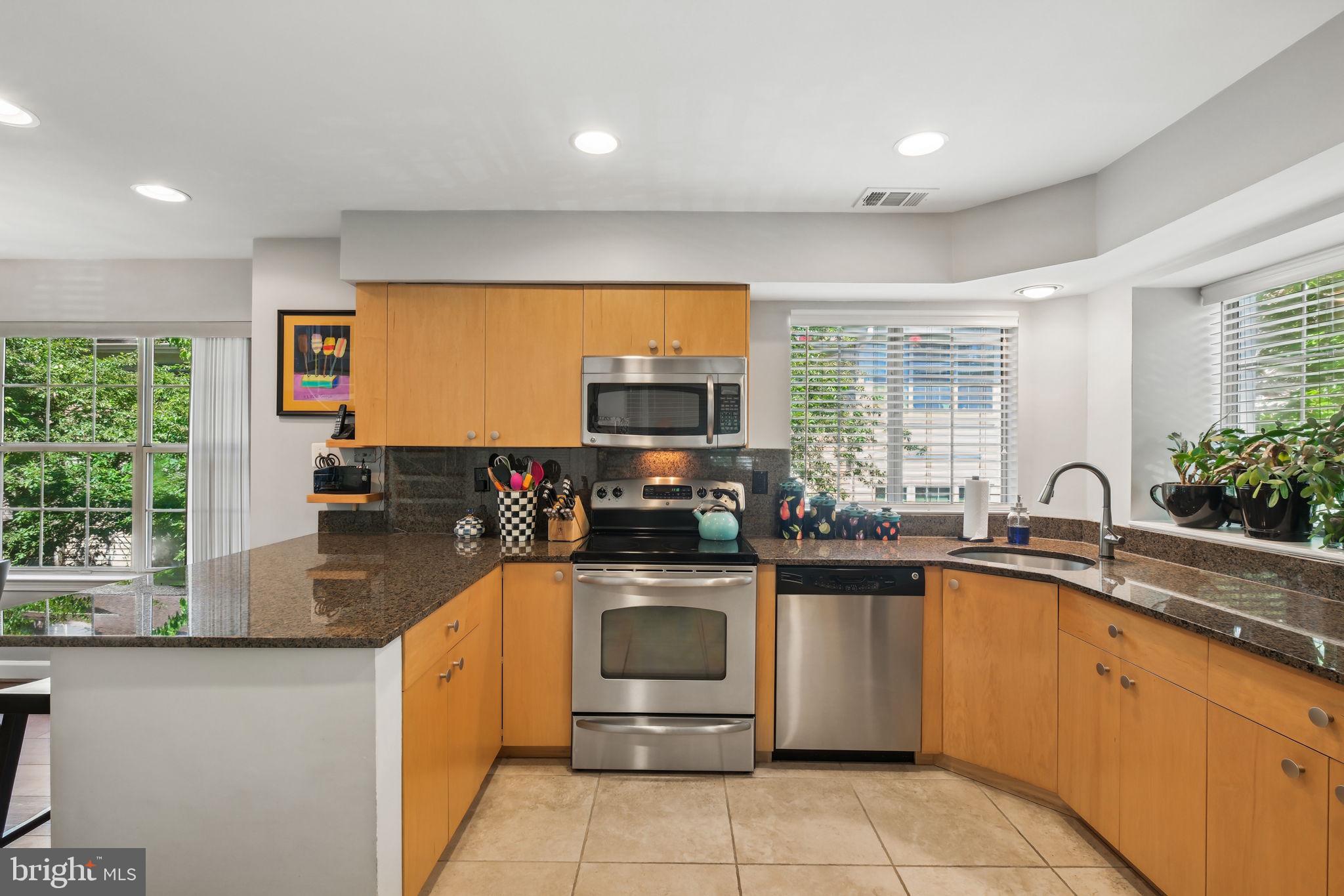 5916 BARBADOS PLACE 201