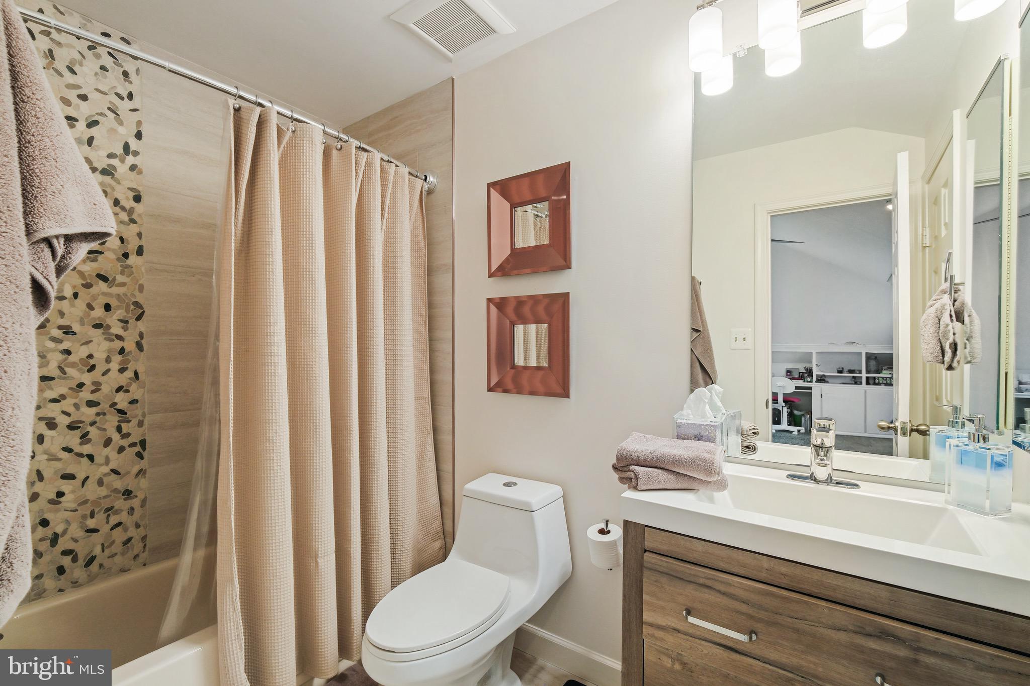 5916 BARBADOS PLACE 201