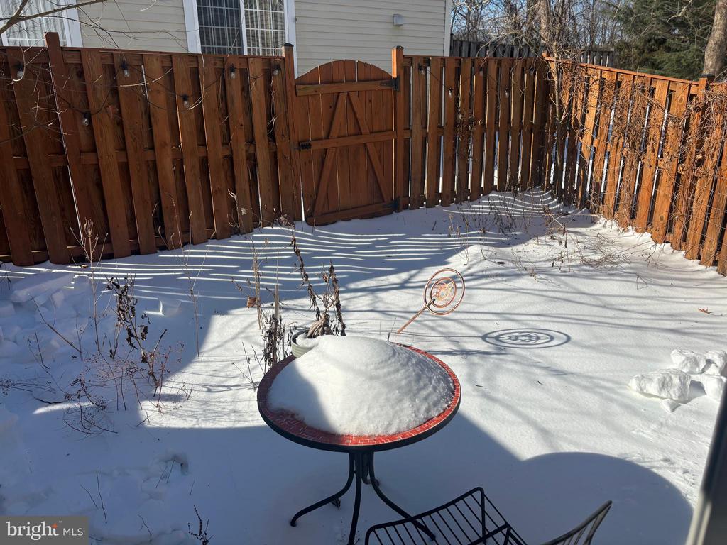40 STONEY POINT COURT