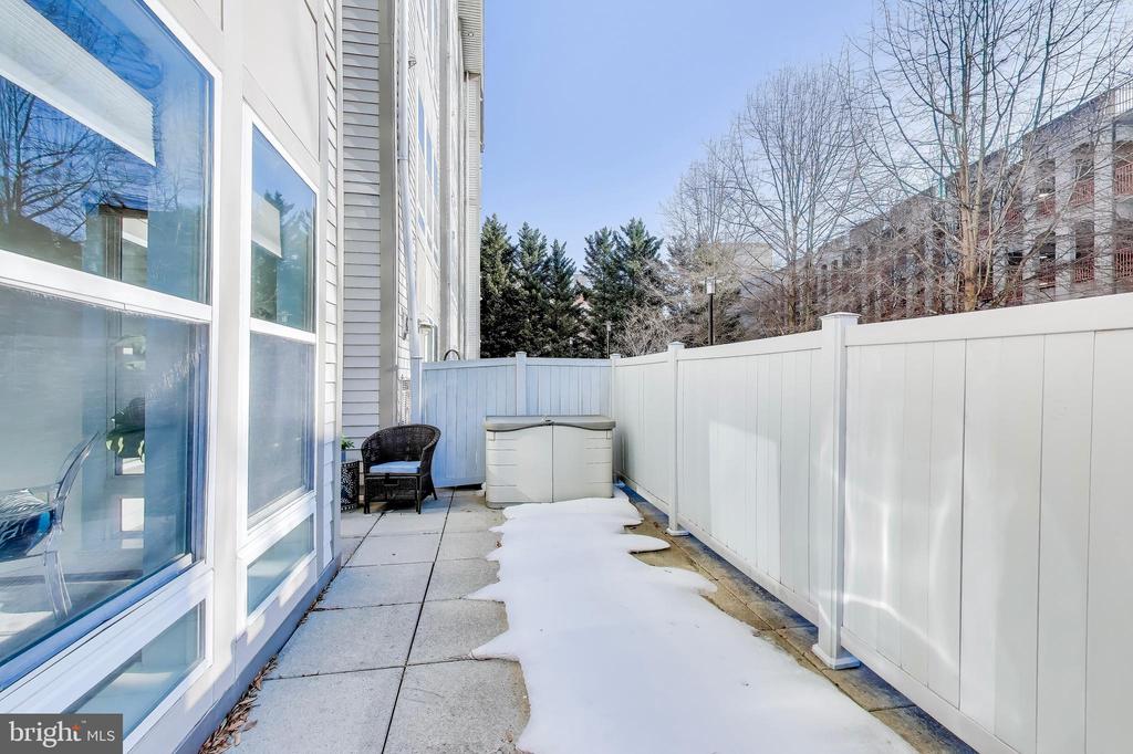 8045 NEWELL STREET 121