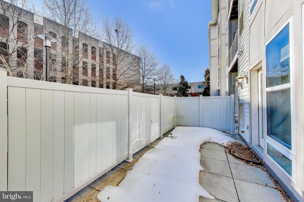 8045 NEWELL STREET 121