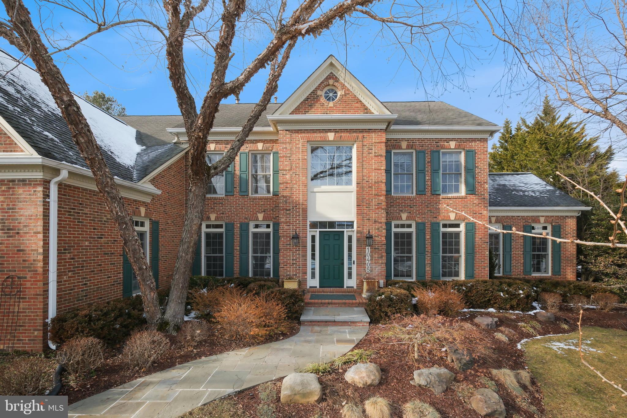 10405 SANDRINGHAM COURT