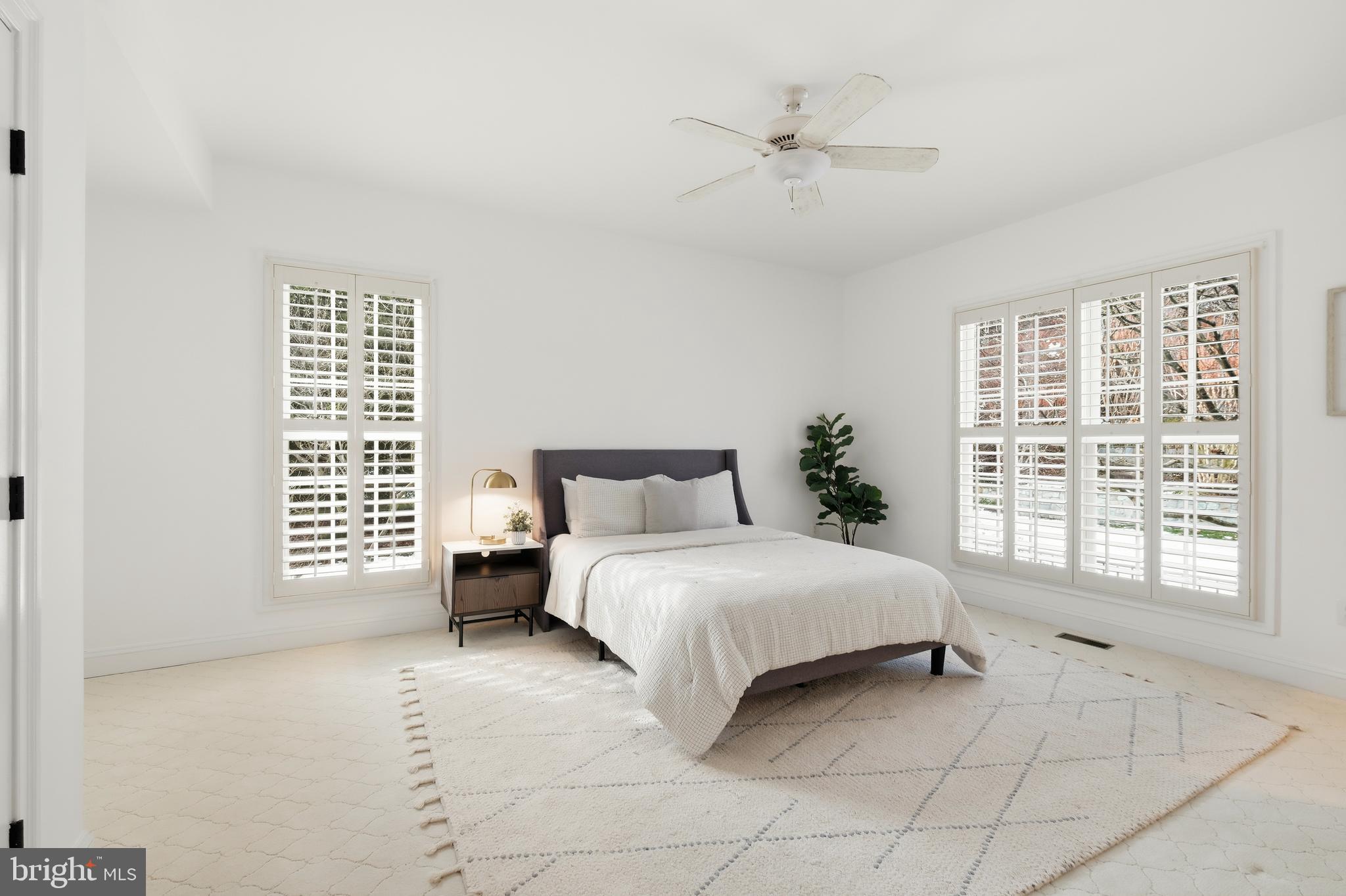 10405 SANDRINGHAM COURT