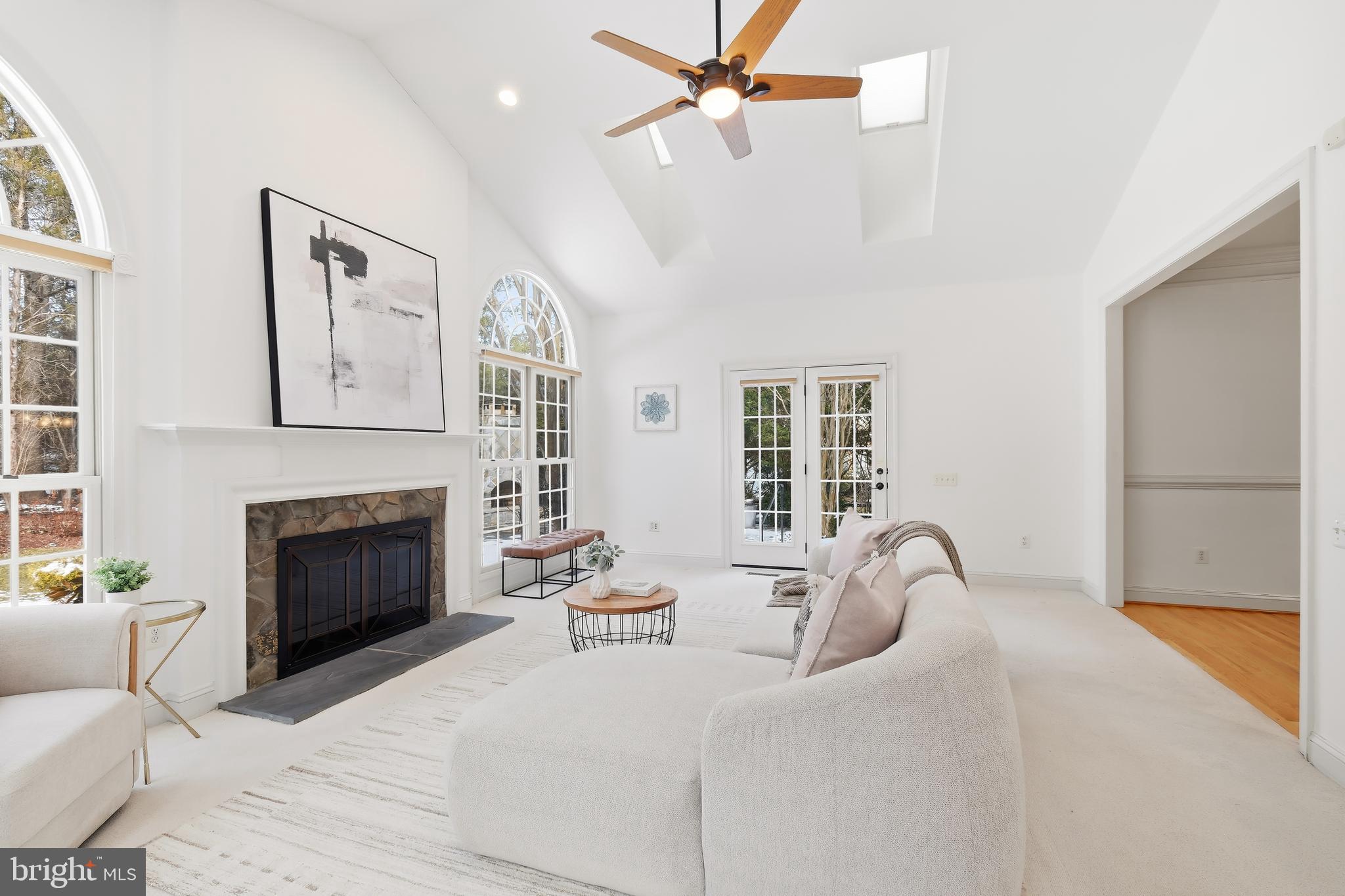 10405 SANDRINGHAM COURT