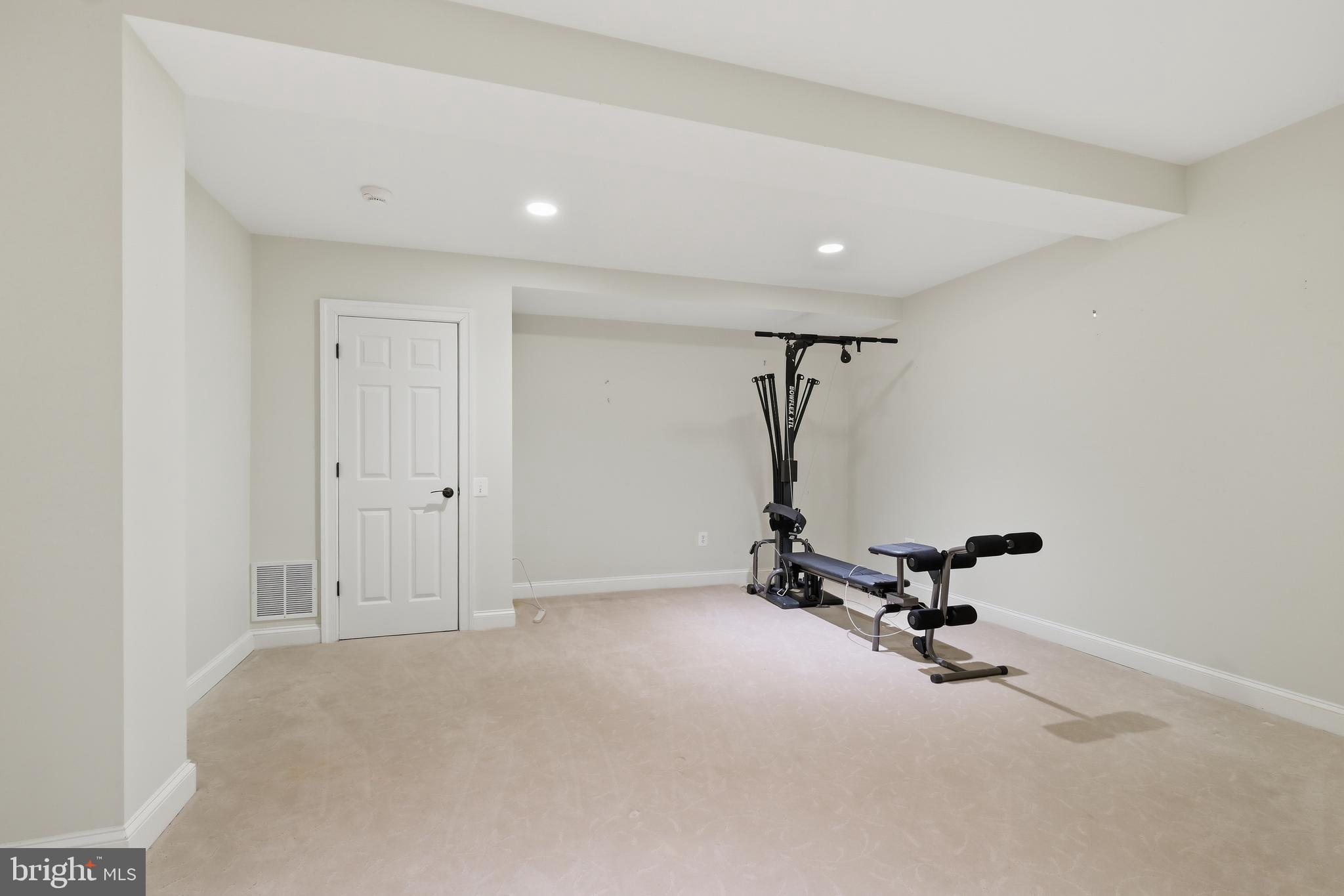 10405 SANDRINGHAM COURT