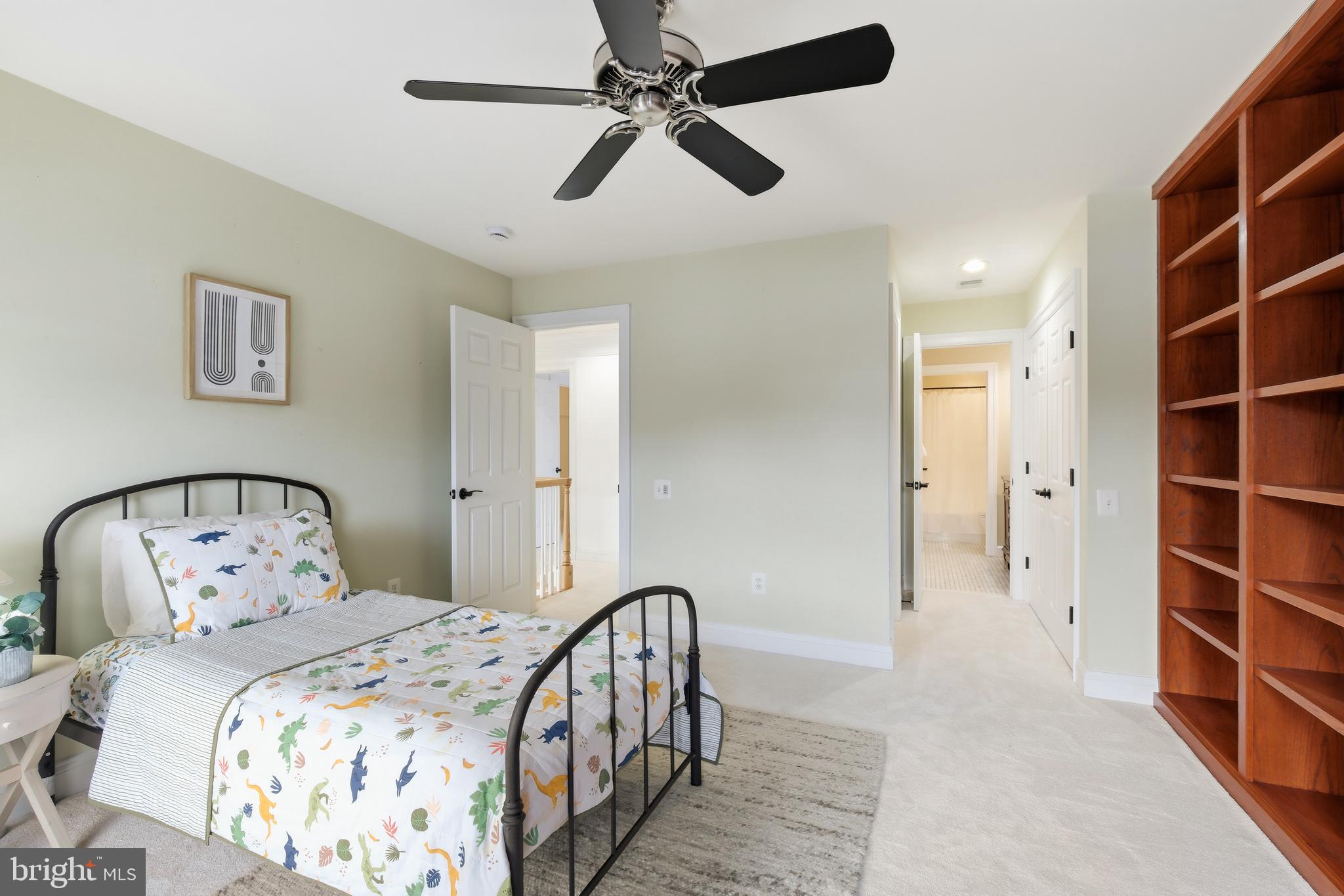 10405 SANDRINGHAM COURT