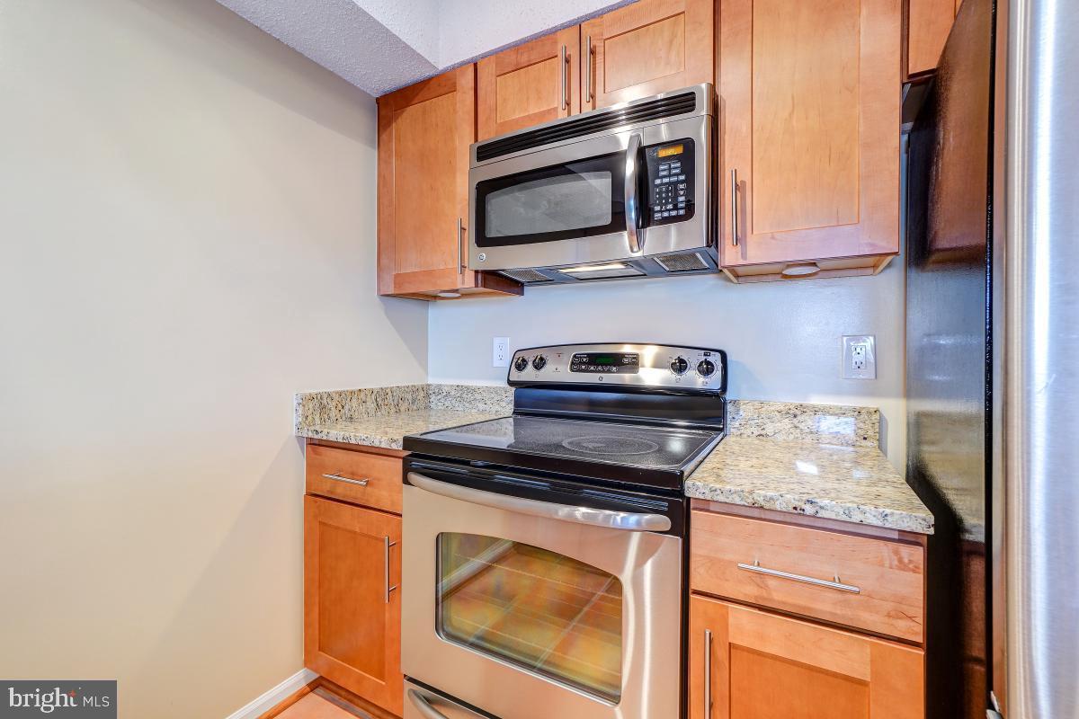 5802 NICHOLSON LANE 405