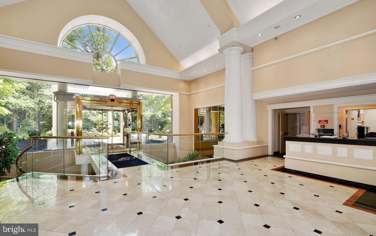 5802 NICHOLSON LANE 405