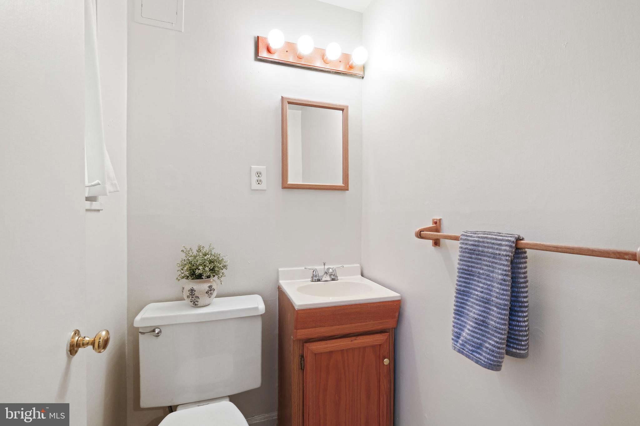 9888 HOLLOW GLEN PLACE 2538B