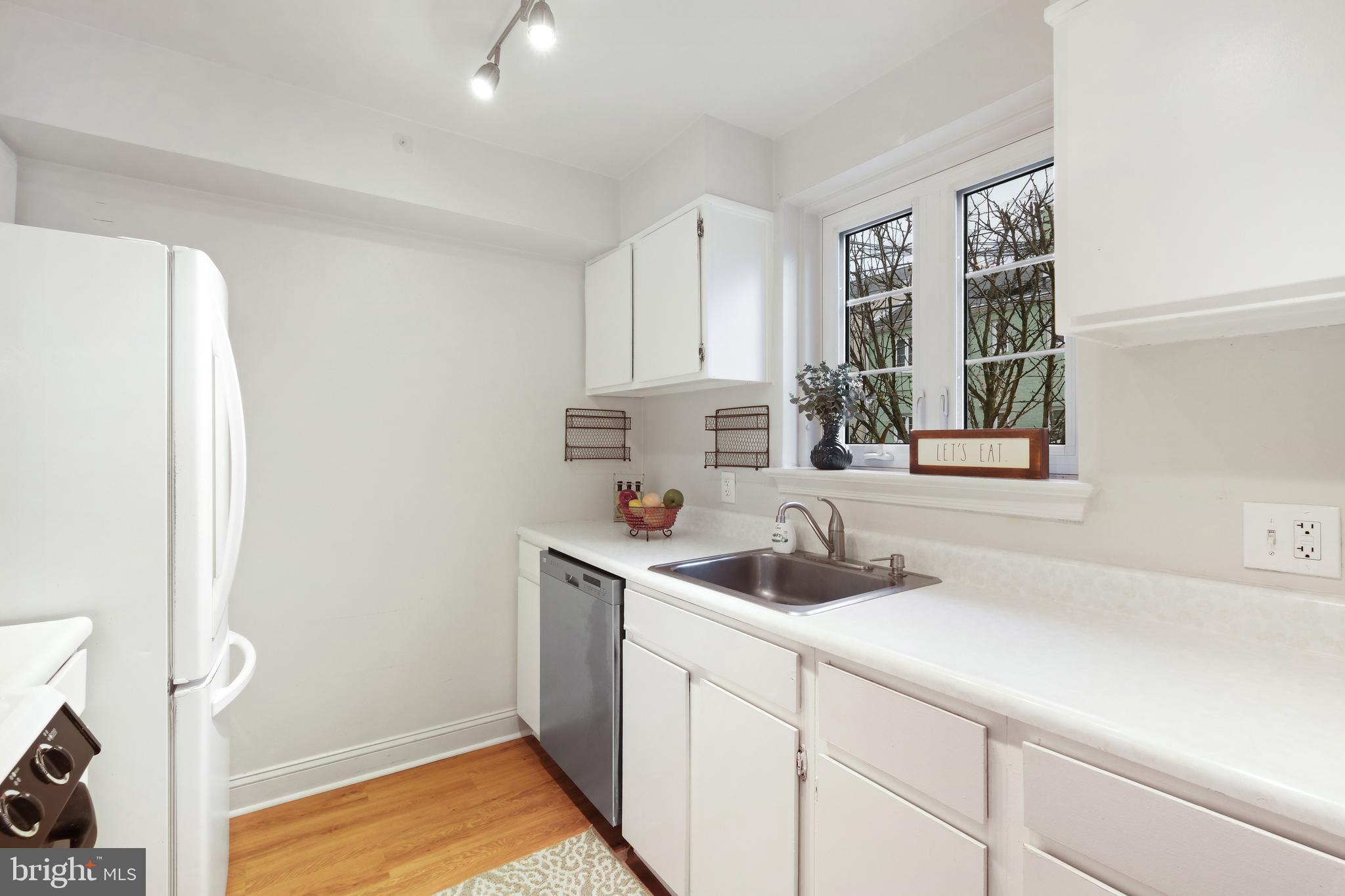 9888 HOLLOW GLEN PLACE 2538B