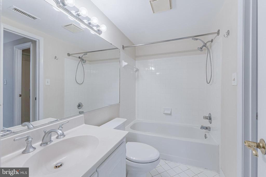 4808 MOORLAND LANE 314