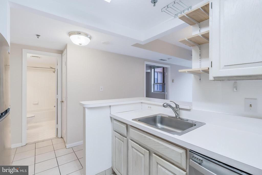 4808 MOORLAND LANE 314