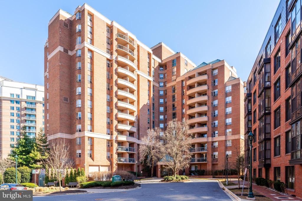 4808 MOORLAND LANE 314