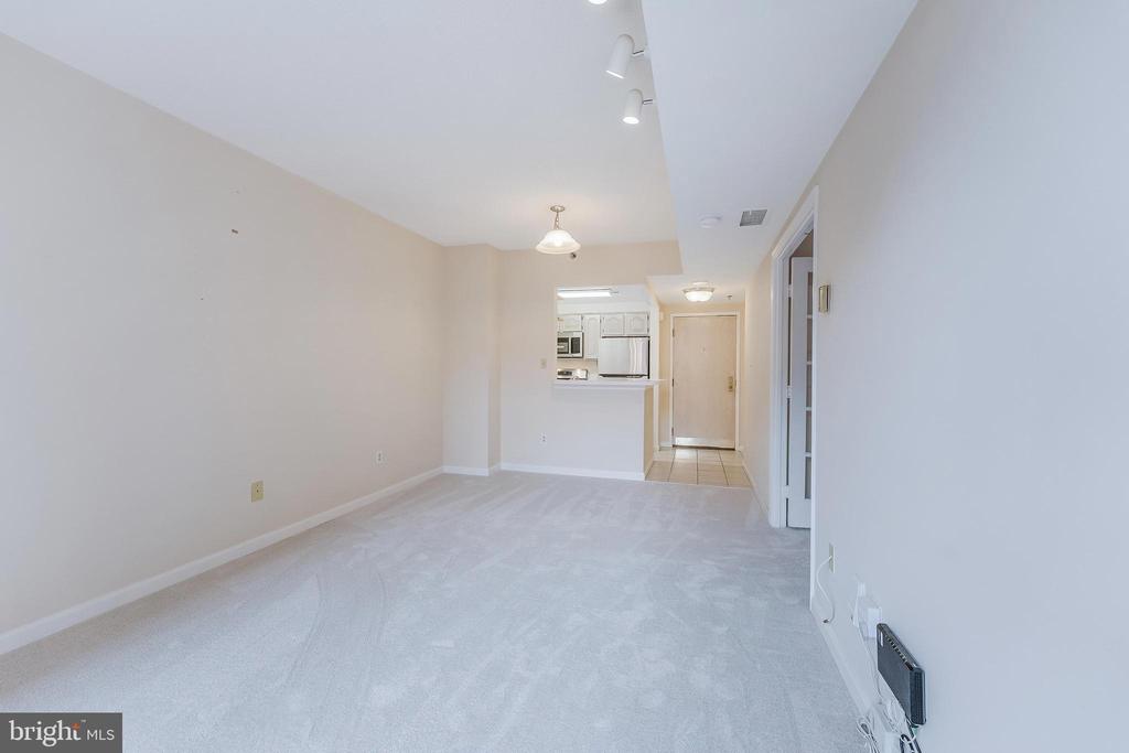 4808 MOORLAND LANE 314