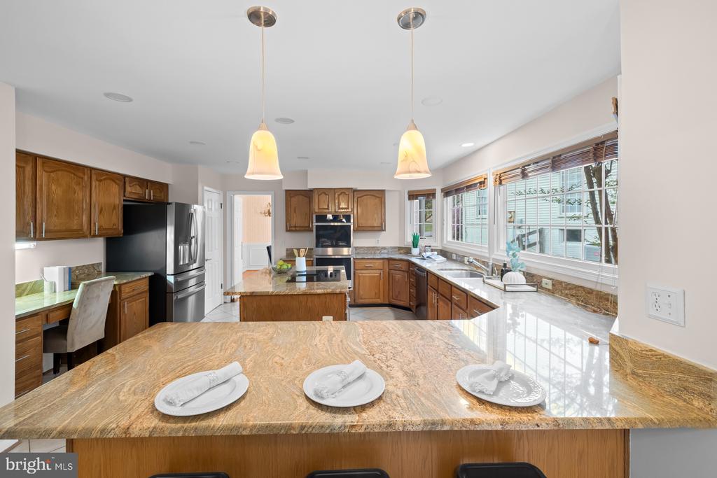 7412 ROSEWOOD MANOR LANE