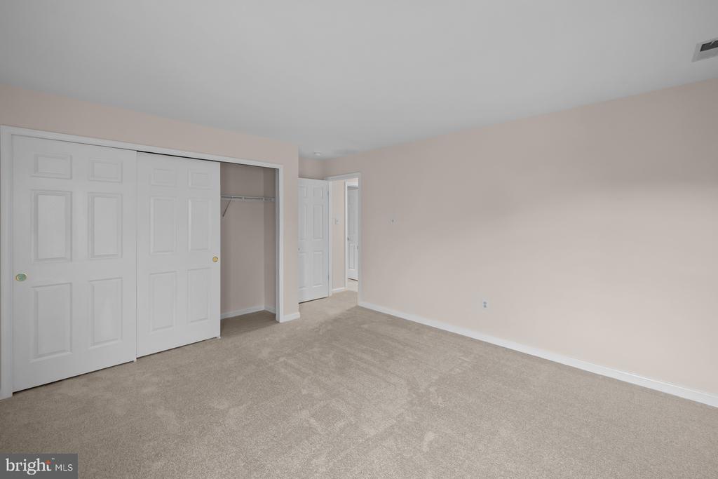 7412 ROSEWOOD MANOR LANE