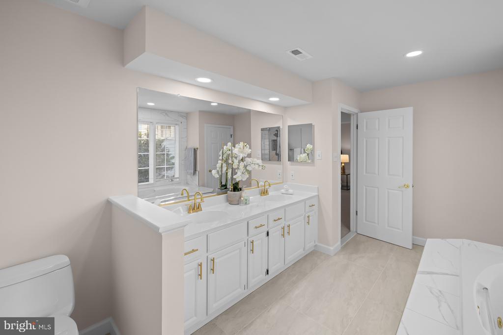 7412 ROSEWOOD MANOR LANE