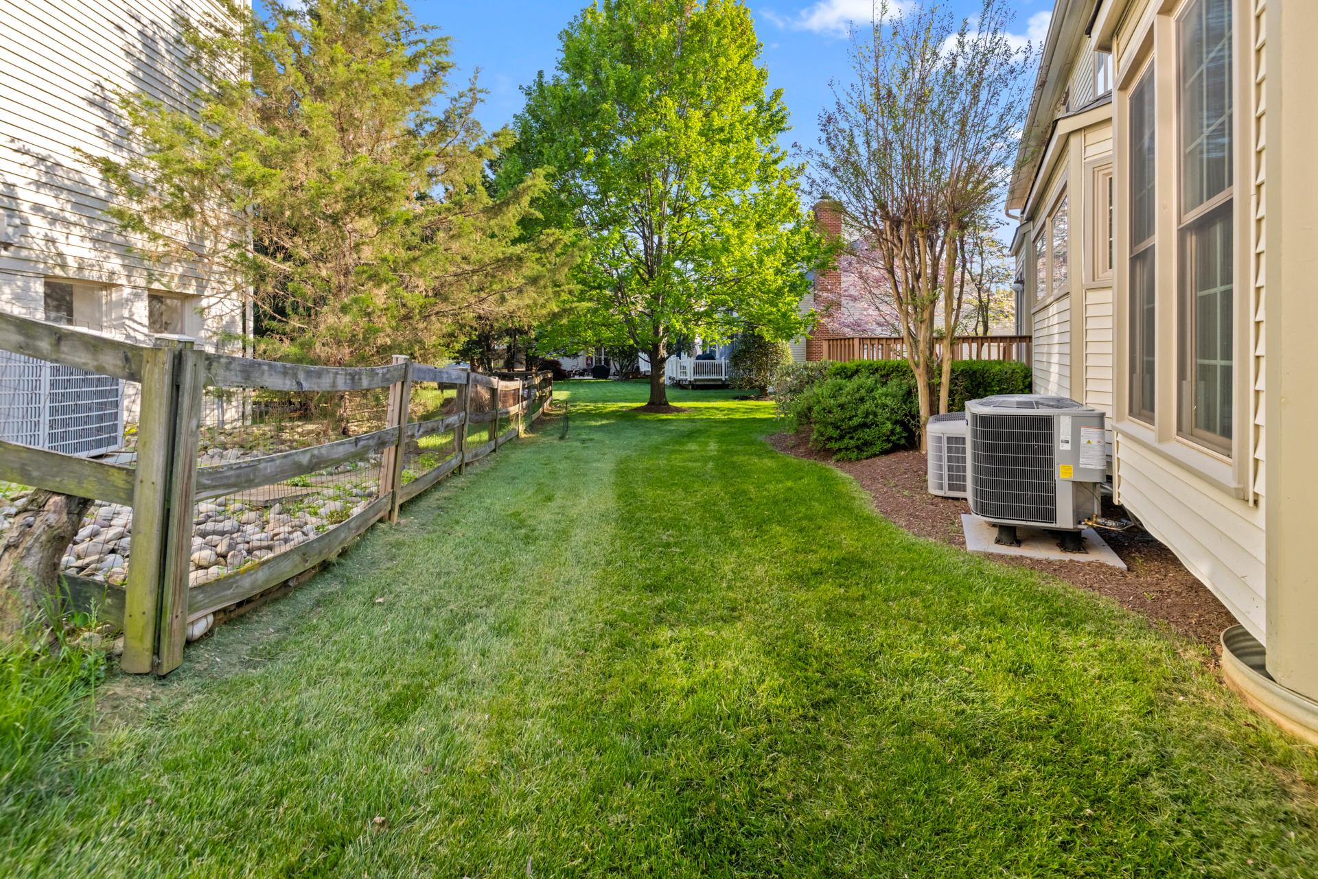 7412 ROSEWOOD MANOR LANE