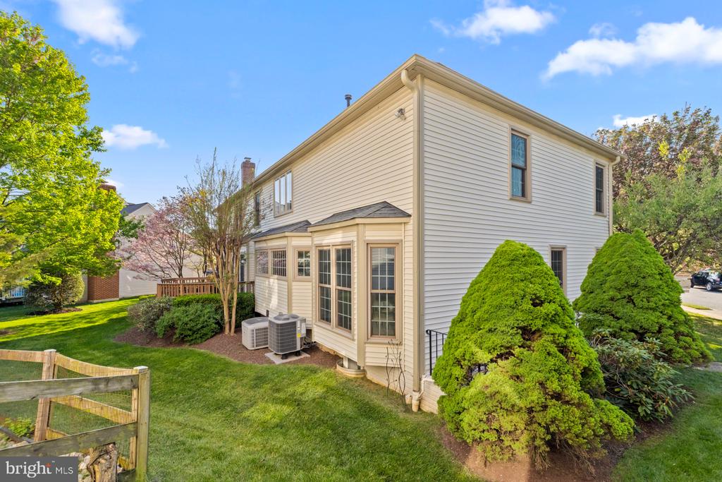 7412 ROSEWOOD MANOR LANE
