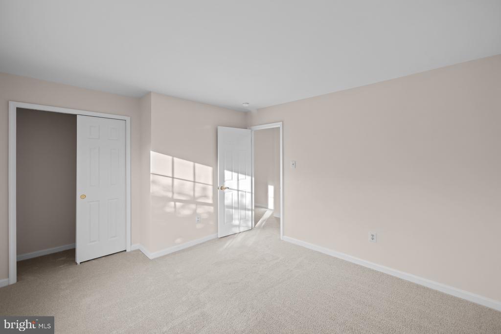 7412 ROSEWOOD MANOR LANE