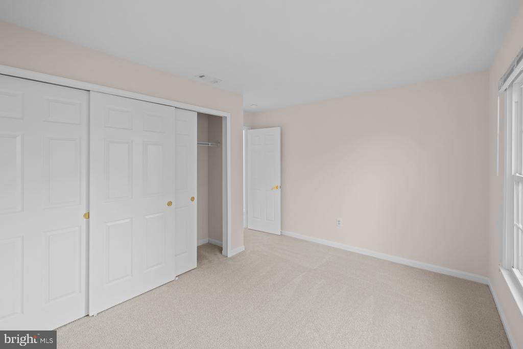 7412 ROSEWOOD MANOR LANE