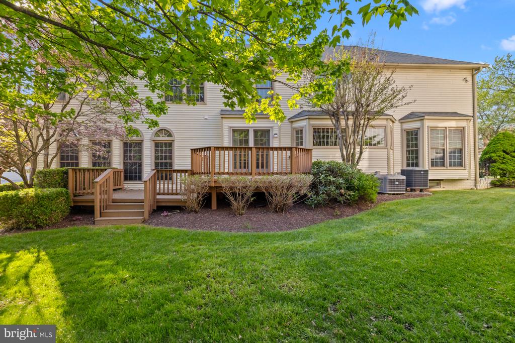 7412 ROSEWOOD MANOR LANE