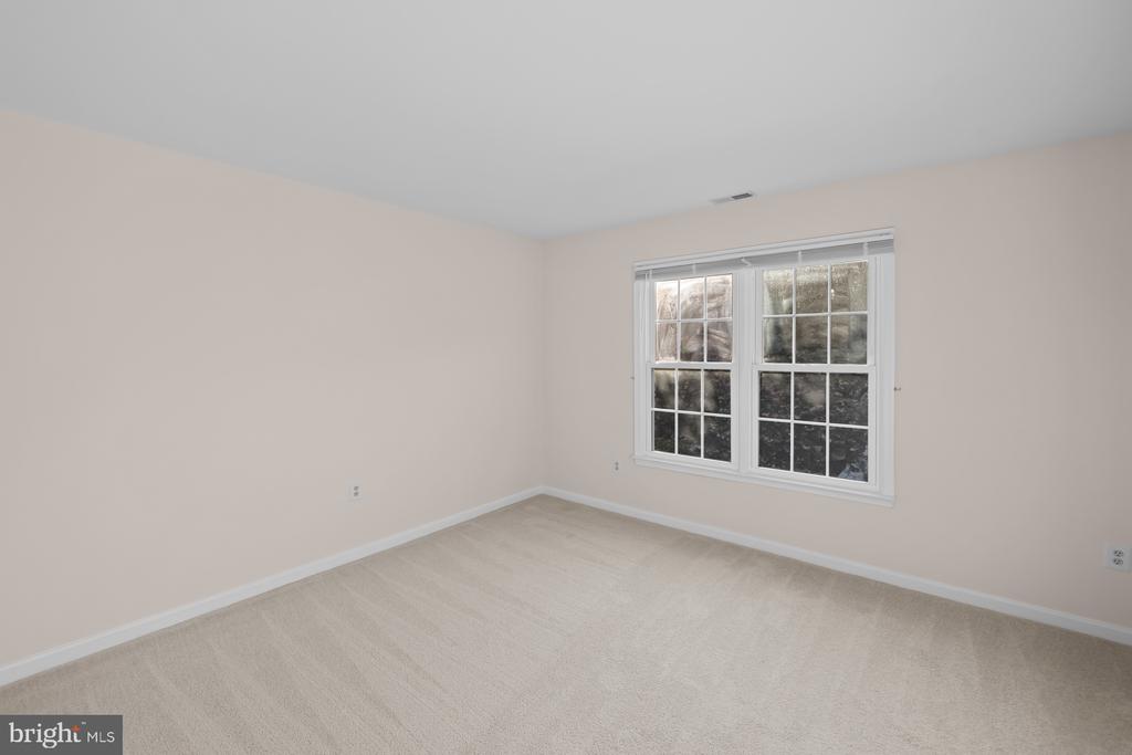 7412 ROSEWOOD MANOR LANE
