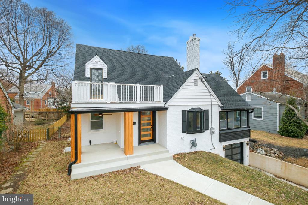 617 GREENBRIER DRIVE