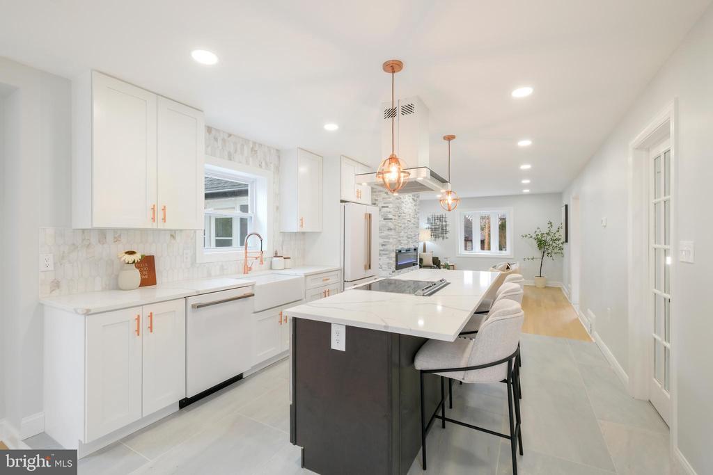 617 GREENBRIER DRIVE