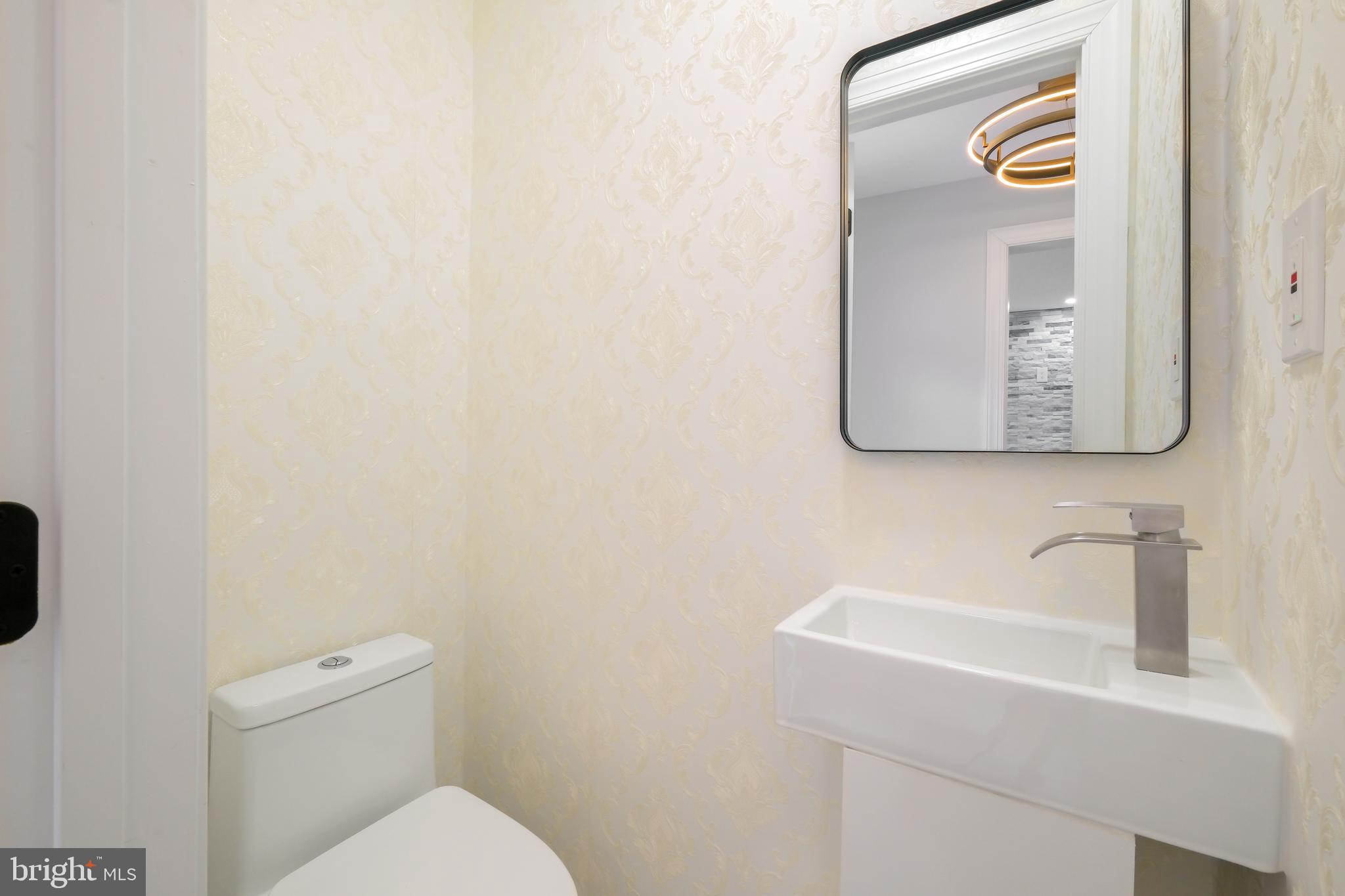 617 GREENBRIER DRIVE