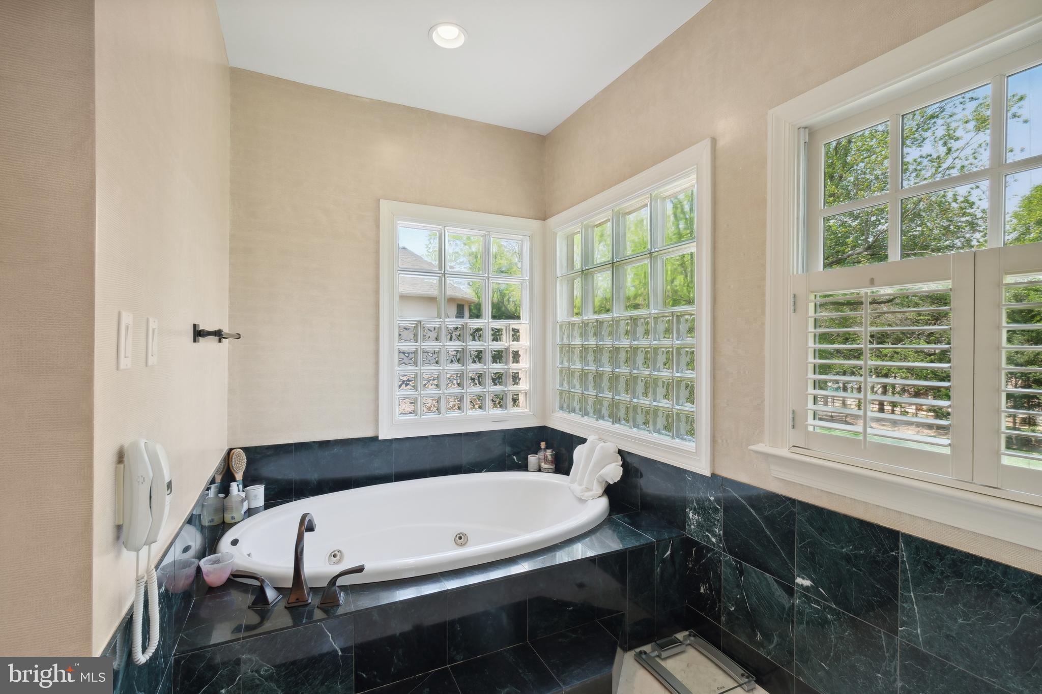 11724 GAINSBOROUGH ROAD