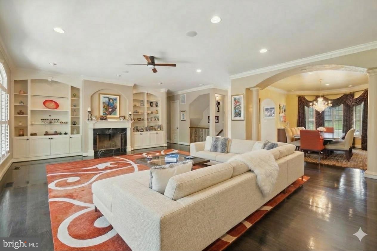 11724 GAINSBOROUGH ROAD