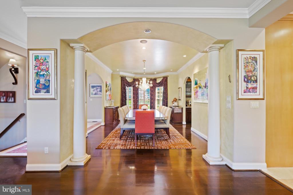 11724 GAINSBOROUGH ROAD