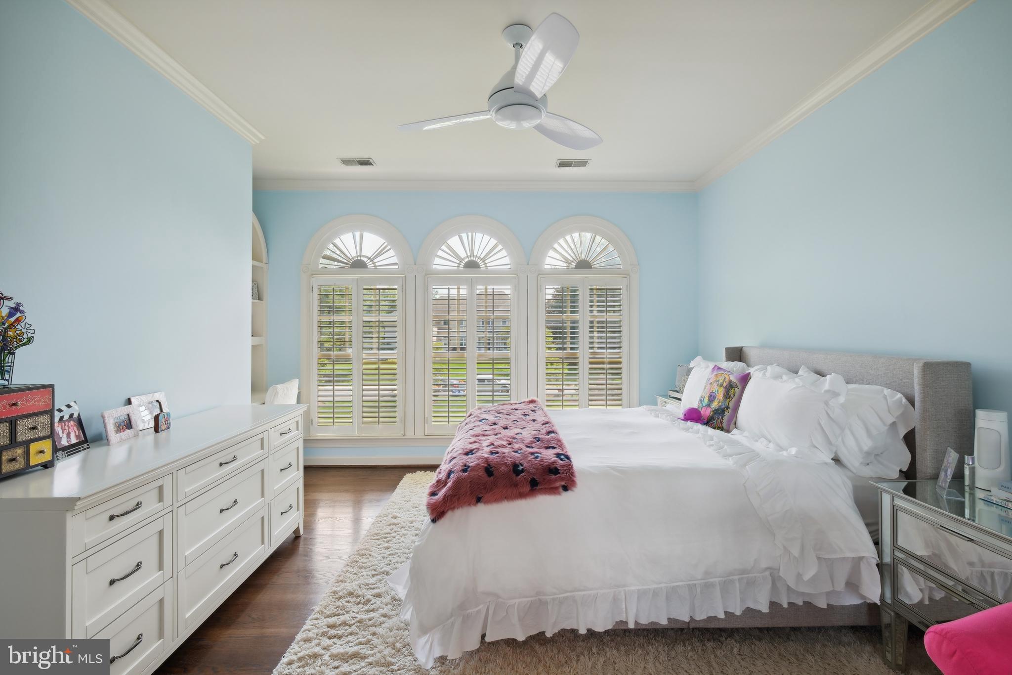 11724 GAINSBOROUGH ROAD