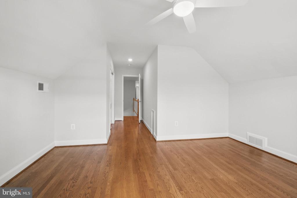 11005 LUXMANOR ROAD