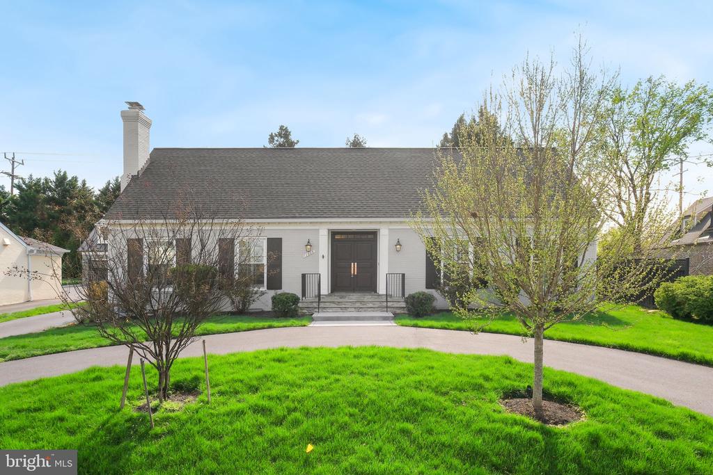 11005 LUXMANOR ROAD
