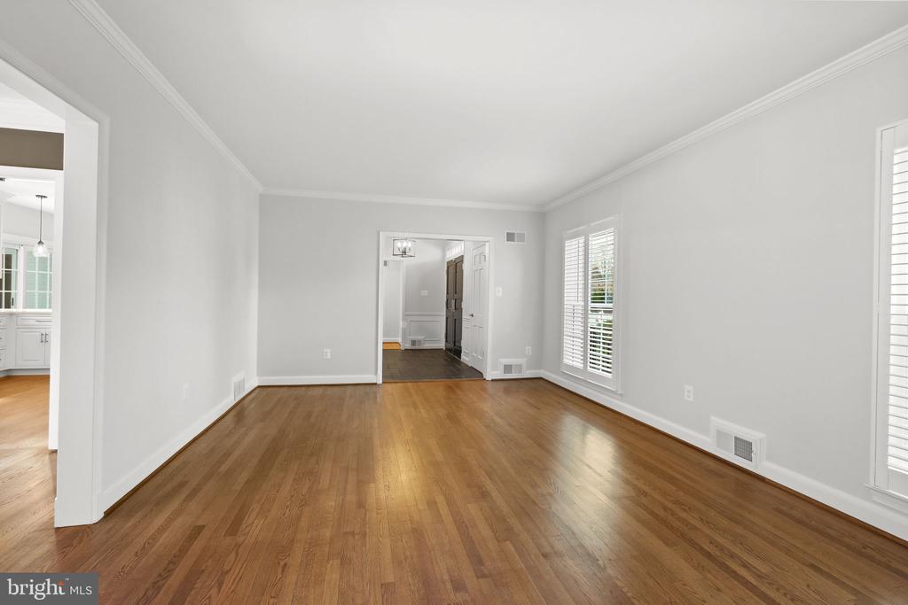 11005 LUXMANOR ROAD
