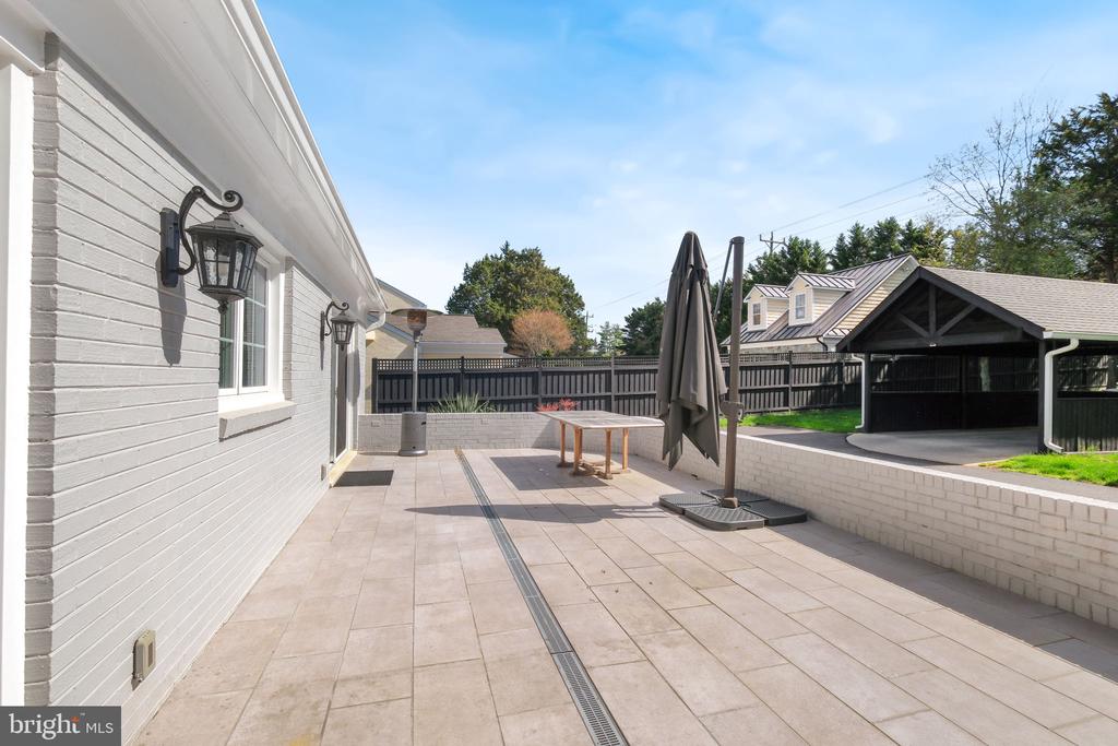 11005 LUXMANOR ROAD