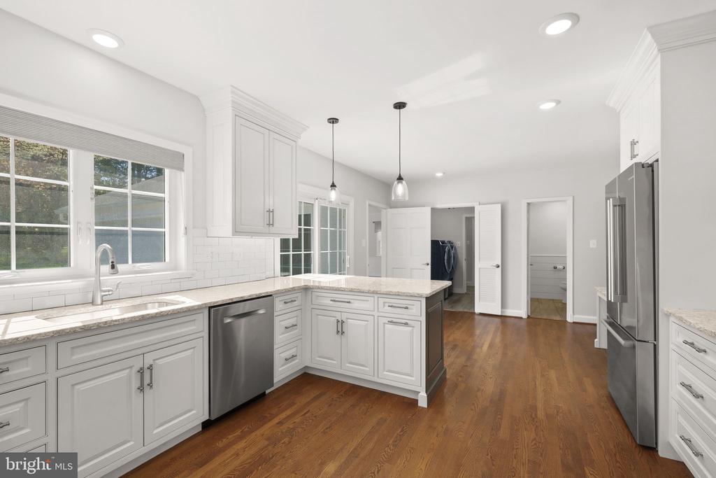 11005 LUXMANOR ROAD