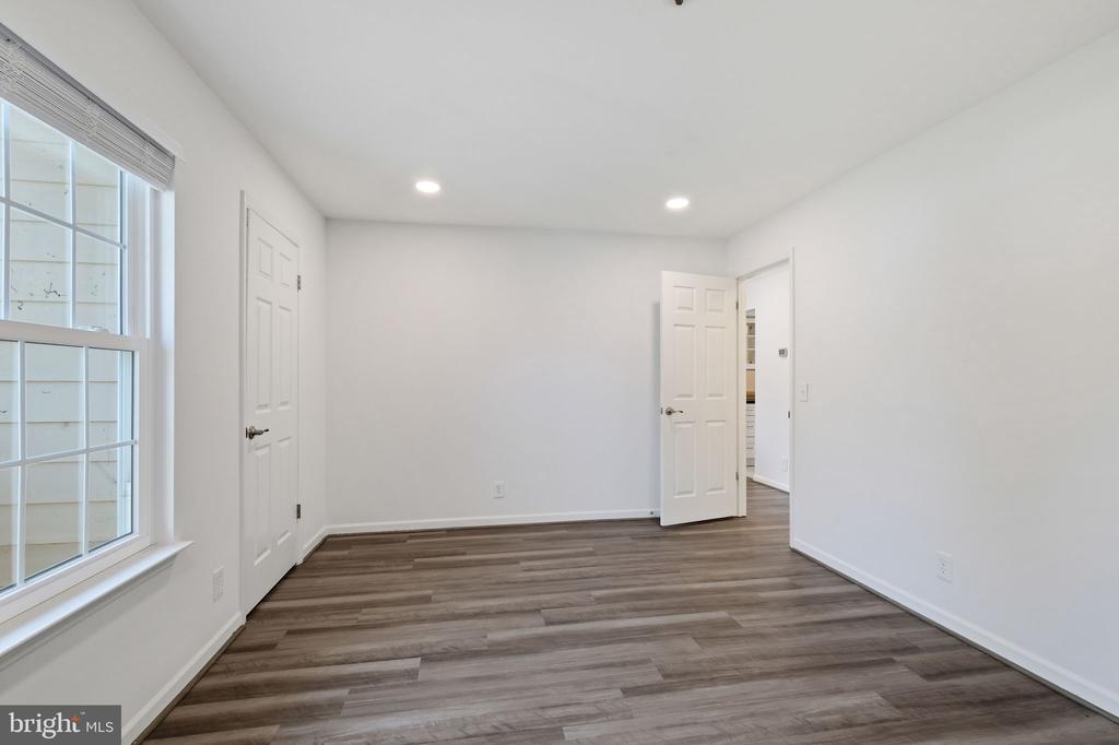 5801 INMAN PARK CIRCLE 170