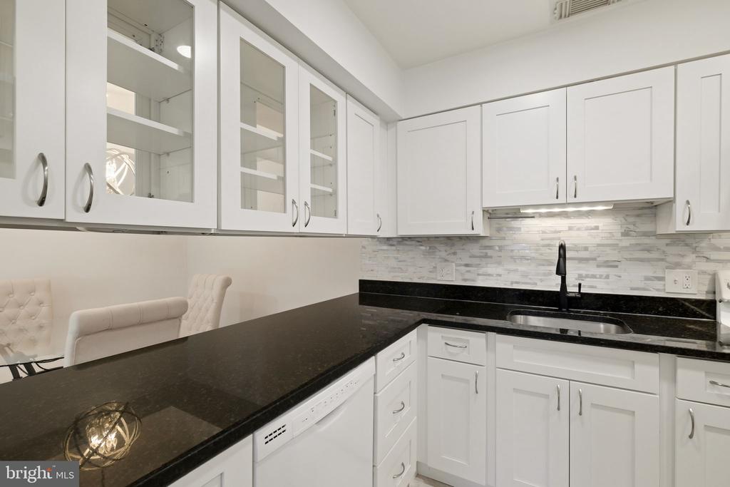5801 INMAN PARK CIRCLE 170