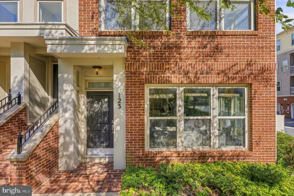 123 COPLEY CIRCLE 35-A