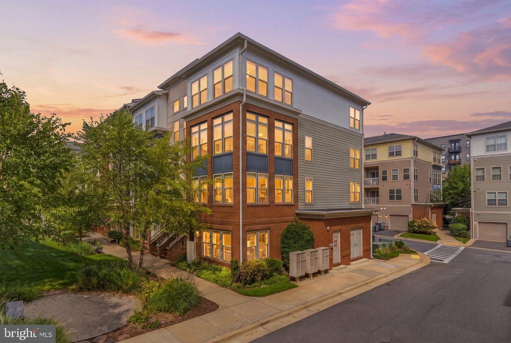 123 COPLEY CIRCLE 35-A