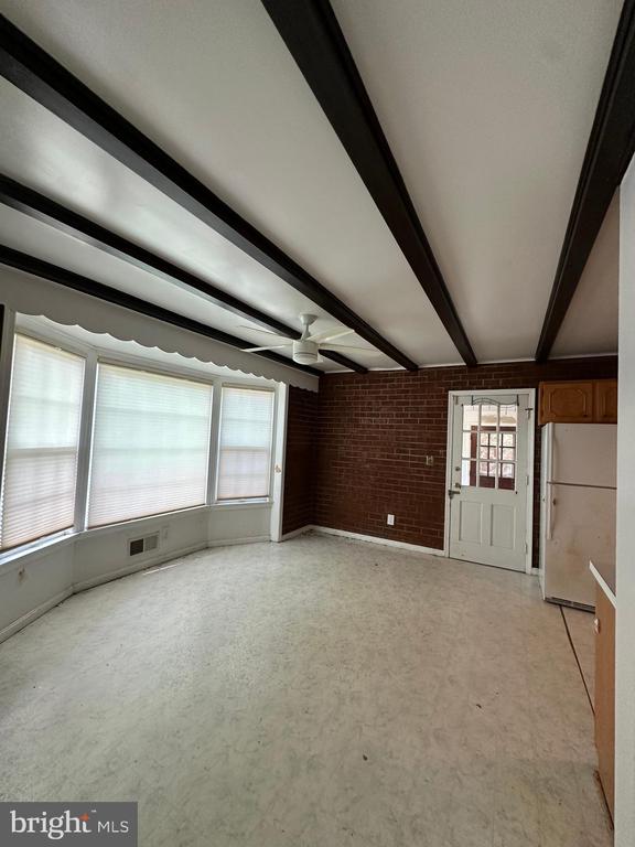 6621 SULKY LANE