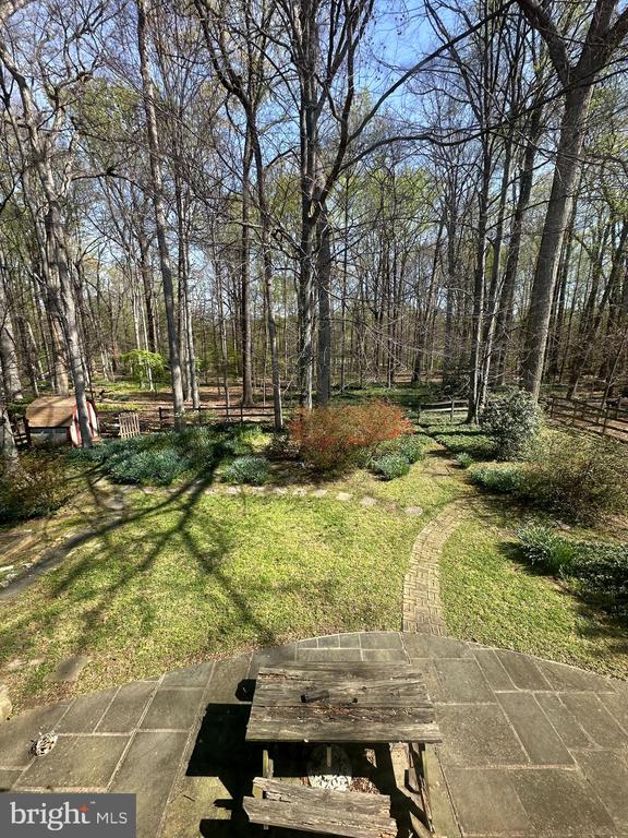 6621 SULKY LANE
