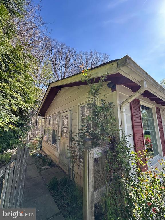 6621 SULKY LANE